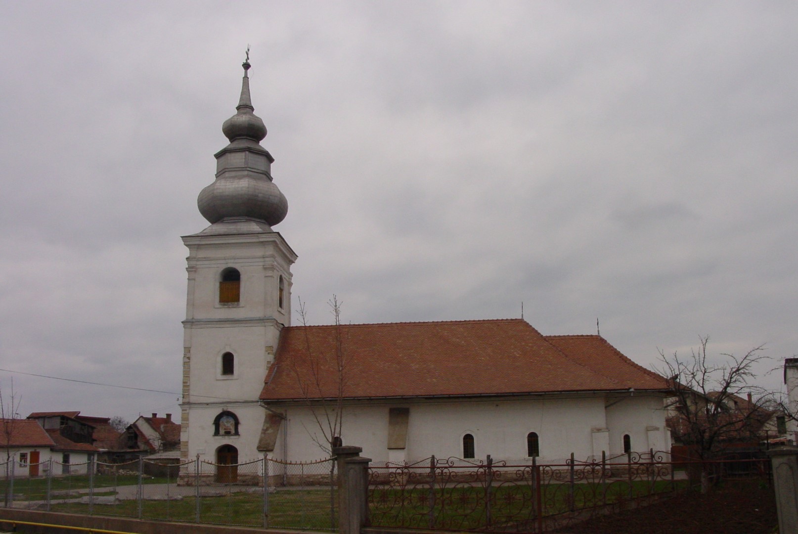 Biserica „Adormirea Maicii Domnului”, Lipoveni